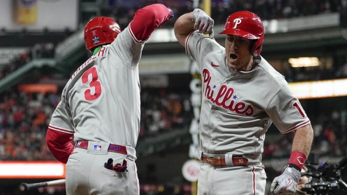 221029002514-24-world-series-1028